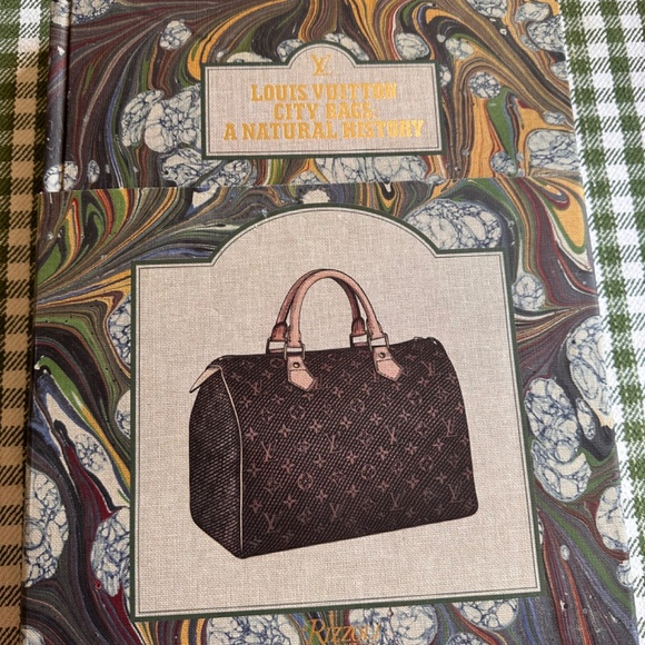 Book - Picture 2 of 9